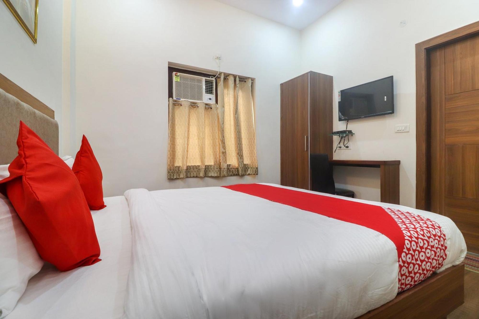 Hotel O Taj Classic Tajganj Bagian luar foto