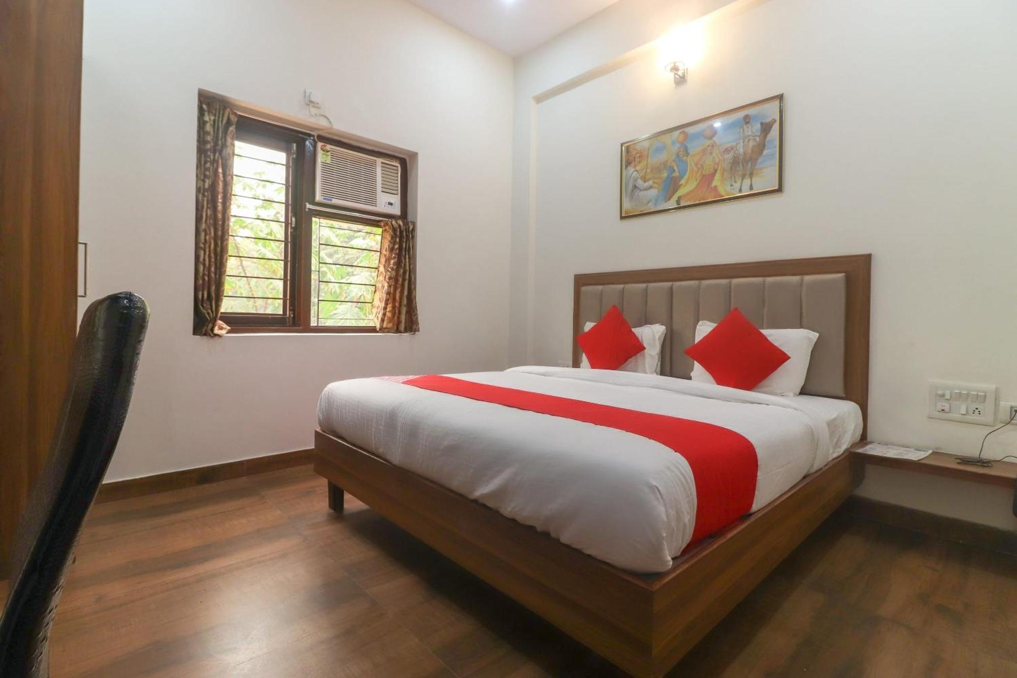 Hotel O Taj Classic Tajganj Bagian luar foto
