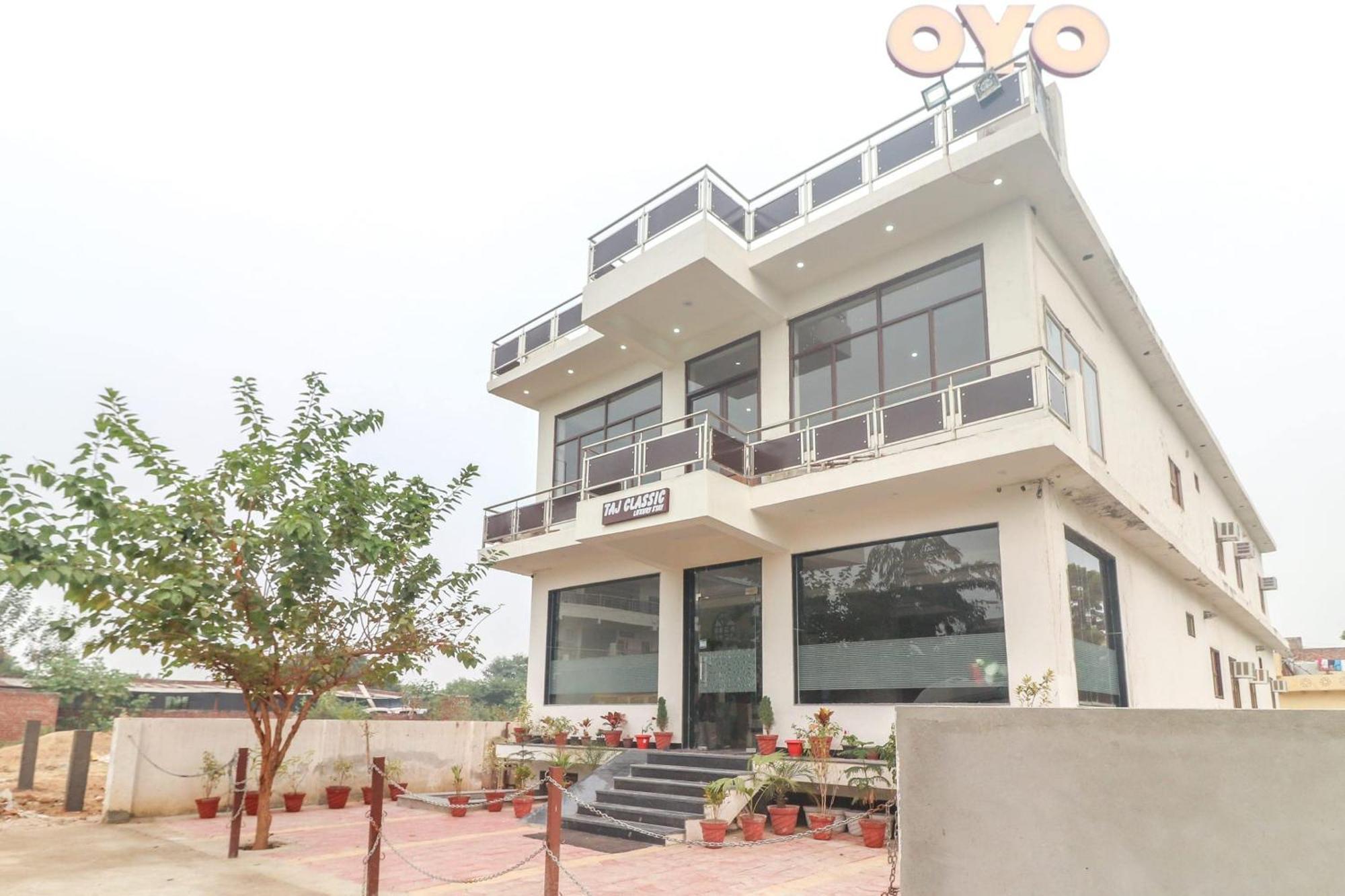 Hotel O Taj Classic Tajganj Bagian luar foto
