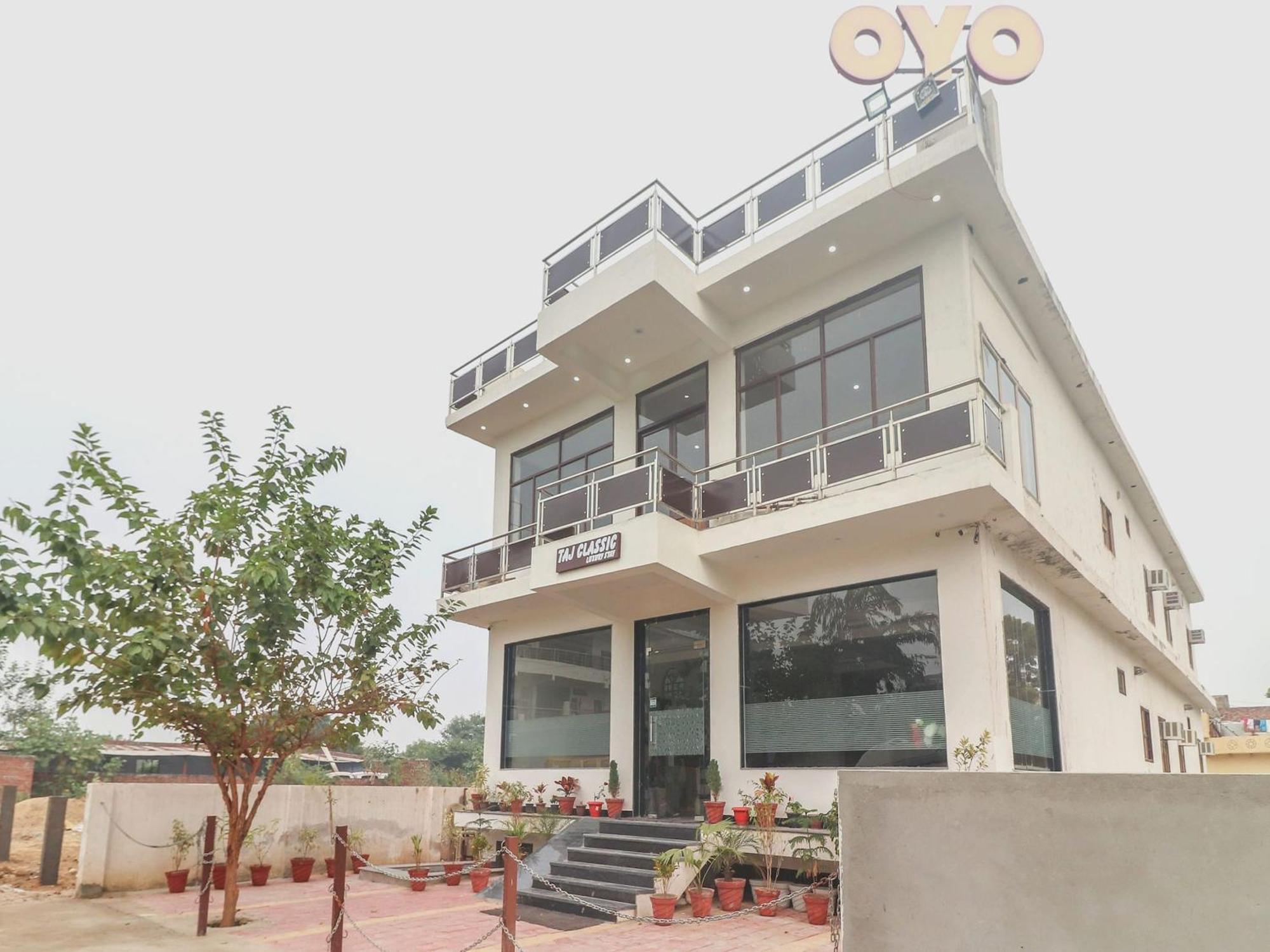 Hotel O Taj Classic Tajganj Bagian luar foto